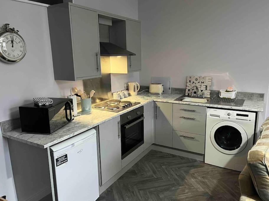 The Print Room, 1 Bedroom Ground Floor Apartment 卡莱尔 外观 照片
